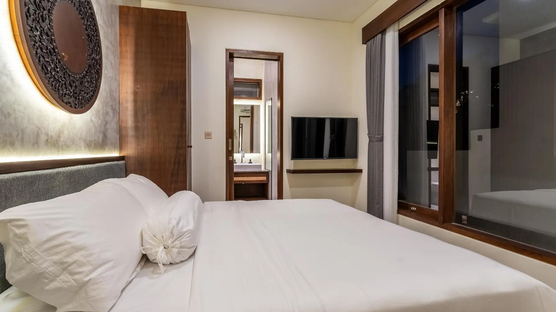 Taman Dharmawangsa Villa - 3Br Luxury Private Pool Villa In Nusa Dua Nusa Dua