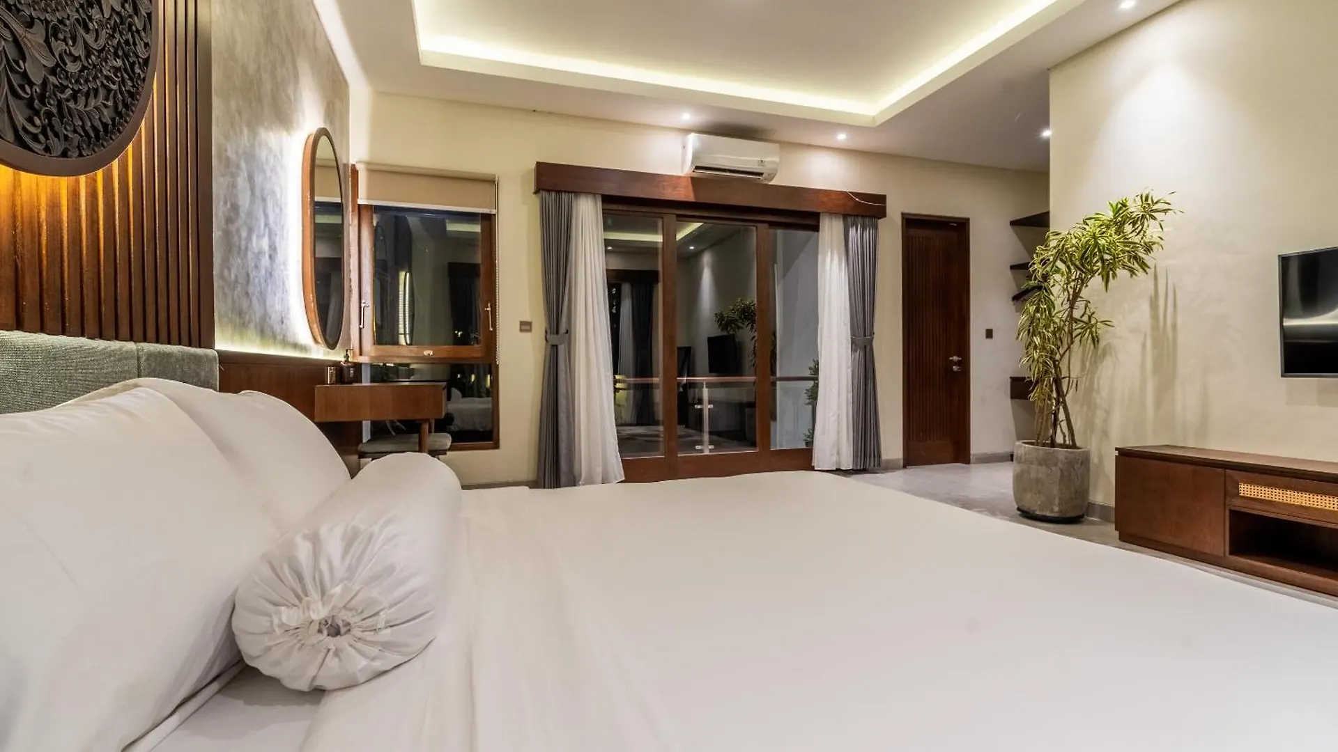 Taman Dharmawangsa Villa - 3Br Luxury Private Pool Villa In Nusa Dua Nusa Dua  Indonesia